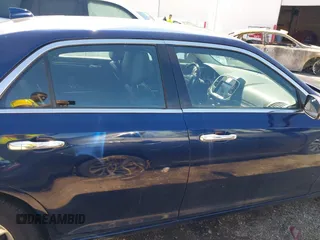 2017 Chrysler 300 with VIN 2C3CCAEG1HH566485, listed as a IAAI auction lot 39798304 with 75,695 mi miles. Bid and sale history available at carsss.com. Image 5.