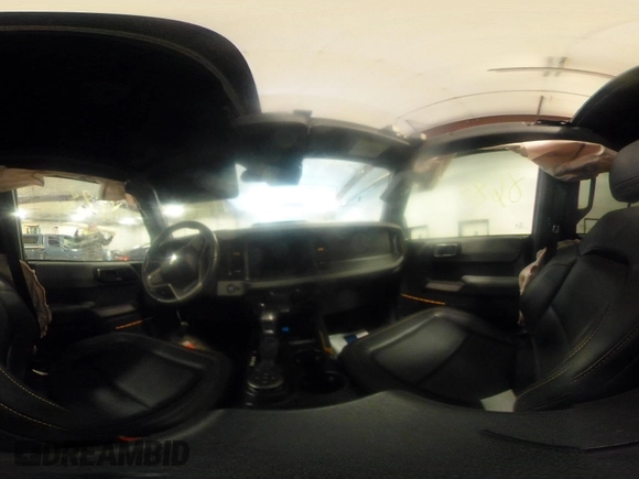 2022 Ford Bronco z VIN 1FMEE5DP8NLB54954, wystawiony jako IAAI lot #42038688 z przebiegiem 45 182 mil mil oraz . Historia ofert i sprzedaży dostępna na DreamBid. Obrazek 18.
