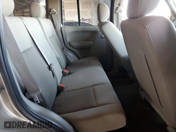 2007 Jeep Liberty Limited z VIN 1J4GL58K17W700877, wystawiony jako Copart lot #60612945 z przebiegiem 86 977 mil mil oraz Szkoda całkowita • Salvage title. Historia ofert i sprzedaży dostępna na DreamBid. Obrazek 10.