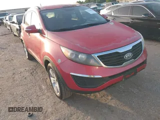 2012 Kia Sportage LX z VIN KNDPB3A24C7215578, wystawiony jako IAAI lot #42560976 z przebiegiem 271 776 mil mil oraz . Historia ofert i sprzedaży dostępna na DreamBid. Obrazek 1.