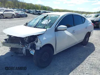 2019 Nissan Versa SV z VIN 3N1CN7AP1KL871615, wystawiony jako IAAI lot #42051338 z przebiegiem 108 364 mil mil oraz . Historia ofert i sprzedaży dostępna na DreamBid. Obrazek 6.