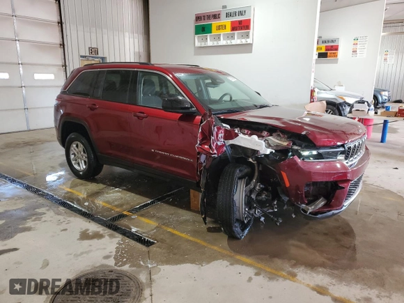 2023 Jeep Grand Cherokee Laredo z VIN 1C4RJHAG1PC568930, wystawiony jako Copart lot #57451085 z przebiegiem 22 866 mil mil oraz Szkoda całkowita • Salvage title. Historia ofert i sprzedaży dostępna na DreamBid. Obrazek 4.