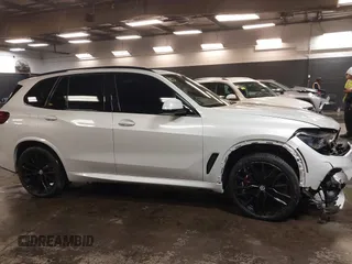 2022 BMW X5 M50i with VIN 5UXJU4C01N9M81857, listed as a IAAI auction lot 41592857 with 15,122 mi miles. Bid and sale history available at carsss.com. Image 13.
