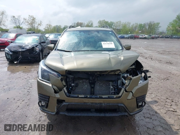 2024 Subaru Forester Premium z VIN JF2SKADC2RH503185, wystawiony jako IAAI lot #42178360 z przebiegiem 23 250 mil mil oraz . Historia ofert i sprzedaży dostępna na DreamBid. Obrazek 12.