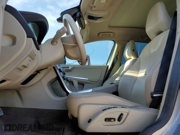 2012 Volvo XC60 3.2L с VIN YV4952DL2C2296122, выставлен на аукционе Copart как лот 48769885 с пробегом 154 609 миль миль и Списание • Salvage title. История ставок и продаж доступна на DreamBid. Изображение 7.