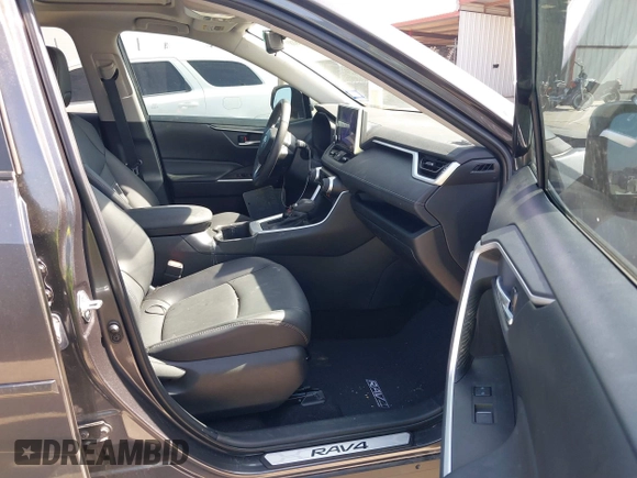 2024 Toyota RAV4 XLE Premium с VIN 2T3C1RFV2RC272612, выставлен на аукционе IAAI как лот 41881892 с пробегом 11 054 миль миль и . История ставок и продаж доступна на DreamBid. Изображение 5.