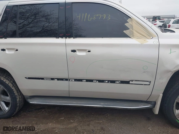 2015 Cadillac Escalade Premium with VIN 1GYS4CKJ0FR296009, listed as a IAAI auction lot 41168793 with 176,073 mi miles. Bid and sale history available at carsss.com. Image 14.