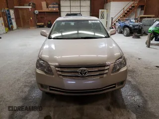 2006 Toyota Avalon XL z VIN 4T1BK36B46U167293, wystawiony jako Copart lot #59210395 z przebiegiem 174 699 mil mil oraz Szkoda całkowita • Salvage title. Historia ofert i sprzedaży dostępna na DreamBid. Obrazek 5.