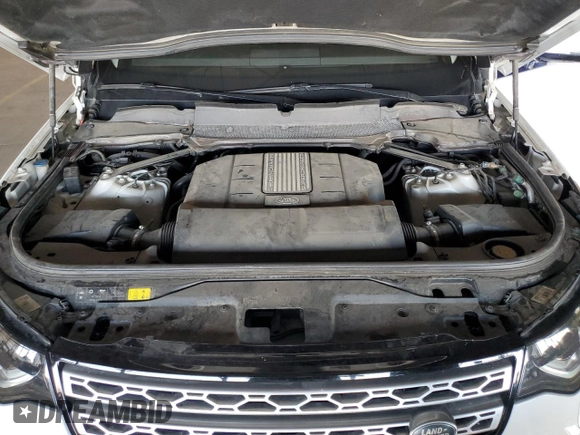 2017 Land Rover Discovery HSE with VIN SALRRBBV4HA044468, listed as a Copart auction lot 84528404 with 64,978 mi miles and Clean Title. Bid and sale history available at DreamBid. Image 11.