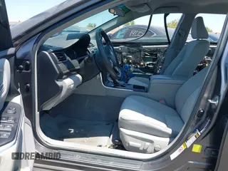 2017 Toyota Camry XLE z VIN 4T1BF1FK6HU369645, wystawiony jako IAAI lot #42371611 z przebiegiem 65 716 mil mil oraz . Historia ofert i sprzedaży dostępna na DreamBid. Obrazek 5.