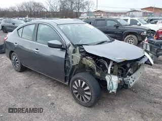 2016 Nissan Versa S Plus with VIN 3N1CN7AP3GL894725, listed as a IAAI auction lot 41580254 with 115,974 mi miles. Bid and sale history available at carsss.com. Image 1.