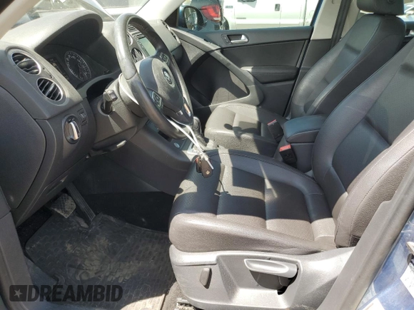 2017 Volkswagen Tiguan S with VIN WVGBV7AXXHW512903, listed as a Copart auction lot 61095825 with 91,813 mi miles and Salvage title. Bid and sale history available at DreamBid. Image 7.