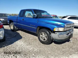 1997 Dodge 1500 z VIN 3B7HC13Z8VG826995, wystawiony jako Copart lot #76375794 z przebiegiem 100 341 mil mil oraz Szkoda całkowita • Salvage title. Historia ofert i sprzedaży dostępna na DreamBid. Obrazek 4.