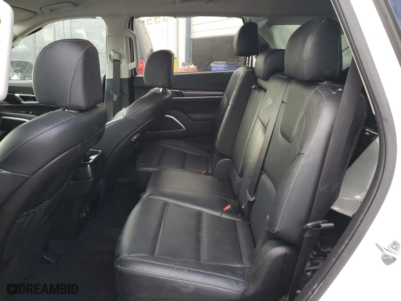 2022 Kia Telluride LX with VIN 5XYP2DHC1NG231232, listed as a Copart auction lot 83326914 with 33,334 mi miles and Salvage Title. Bid and sale history available at carsss.com. Image 11.