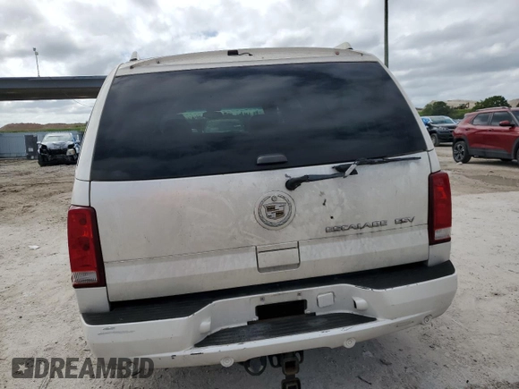 2005 Cadillac Escalade ESV z VIN 3GYFK66N95G204884, wystawiony jako Copart lot #46892595 z przebiegiem Nie podano mil oraz Szkody całkowita. Historia ofert i sprzedaży dostępna na DreamBid. Obrazek 6.