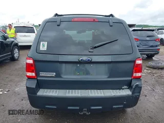 2008 Ford Escape XLT with VIN 1FMCU03188KB27273, listed as a IAAI auction lot 42196068 with 164,482 mi miles and . Bid and sale history available at DreamBid. Image 16.
