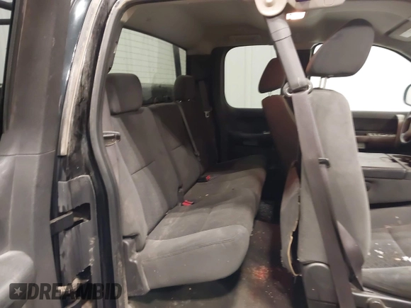 2008 Chevrolet Silverado 1500 LTZ with VIN 1GCEK19Y98Z181427, listed as a IAAI auction lot 41537236 with 163,649 mi miles. Bid and sale history available at carsss.com. Image 8.