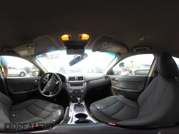 2010 Ford Fusion SE with VIN 3FAHP0HG9AR384836, listed as a IAAI auction lot 42136315 with 211,934 mi miles and . Bid and sale history available at DreamBid. Image 18.