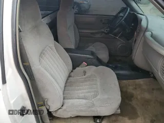 1998 GMC Sonoma with VIN 1GTCS1442WK516237, listed as a Copart auction lot 86024314 with 0 mi miles and Salvage Title. Bid and sale history available at carsss.com. Image 10.