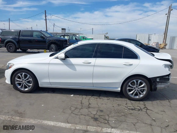 2015 Mercedes-Benz C-Class C 300 with VIN 55SWF4JB3FU091838, listed as a IAAI auction lot 42018413 with 98,338 mi miles. Bid and sale history available at carsss.com. Image 15.