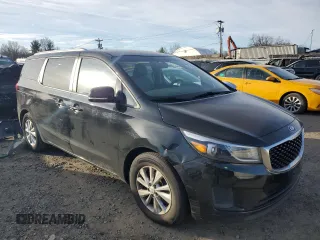 2015 Kia Sedona LX with VIN KNDMB5C10F6066230, listed as a Copart auction lot 87790845 with 142,181 mi miles and Clean Title. Bid and sale history available at carsss.com. Image 4.