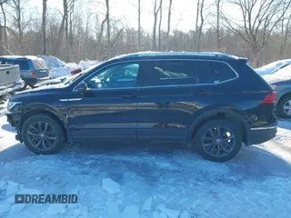 2022 Volkswagen Tiguan SE z VIN 3VV2B7AX4NM036657, wystawiony jako IAAI lot #41591503 z przebiegiem 45 416 mil mil oraz . Historia ofert i sprzedaży dostępna na DreamBid. Obrazek 14.