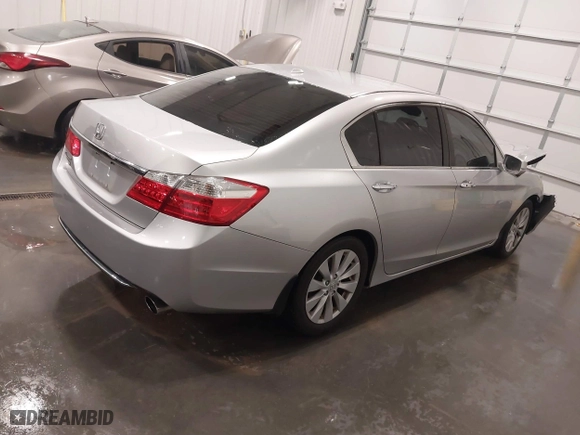 2015 Honda Accord Sedan EX-L with VIN 1HGCR2F86FA008393, listed as a IAAI auction lot 41877301 with 148,383 mi miles. Bid and sale history available at carsss.com. Image 4.