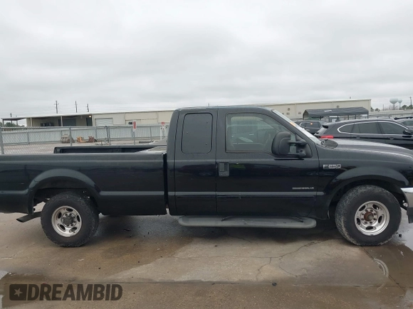2001 Ford Super Duty F-250 XL with VIN 1FTNX20F01EA27544, listed as a IAAI auction lot 41395573 with 320,395 mi miles. Bid and sale history available at carsss.com. Image 13.
