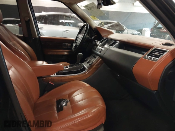 2011 Land Rover Range Rover Sport HSE Lux with VIN SALSK2D48BA283684, listed as a IAAI auction lot 42009034 with 164,642 mi miles and . Bid and sale history available at DreamBid. Image 5.