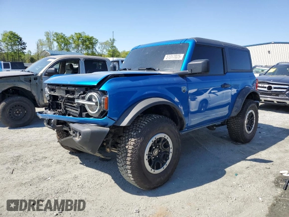 2024 Ford Bronco Big Bend z VIN 1FMDE7AH9RLA94869, wystawiony jako Copart lot #51317025 z przebiegiem 6 884 mil mil oraz Szkoda całkowita • Salvage title. Historia ofert i sprzedaży dostępna na DreamBid. Obrazek 1.
