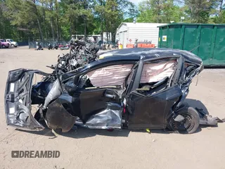 2008 Honda Fit with VIN JHMGD38498S058196, listed as a IAAI auction lot 42108353 with 1 mi miles. Bid and sale history available at carsss.com. Image 13.