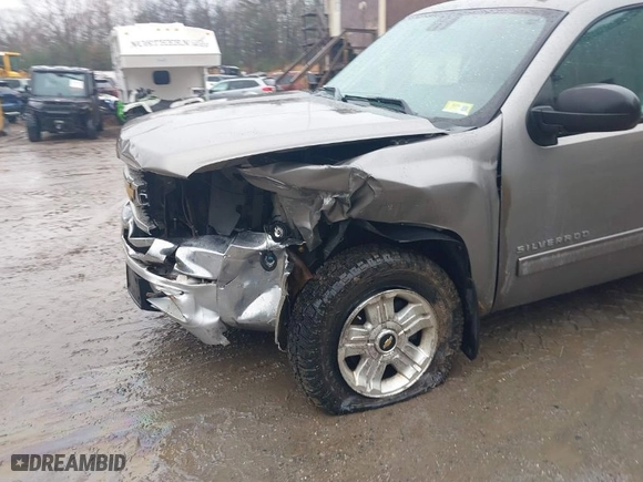 2012 Chevrolet Silverado 1500 LT with VIN 1GCRKSE74CZ206988, listed as a IAAI auction lot 41817685 with 171,829 mi miles. Bid and sale history available at carsss.com. Image 6.