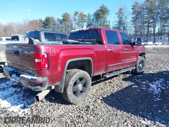 2015 GMC Sierra 2500HD Denali z VIN 1GT120E8XFF188285, wystawiony jako IAAI lot #41586993 z przebiegiem 141 691 mil mil oraz . Historia ofert i sprzedaży dostępna na DreamBid. Obrazek 4.