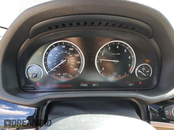 2016 BMW X4 xDrive28i with VIN 5UXXW3C55G0R22374, listed as a Copart auction lot 52823304 with 72,382 mi miles. Bid and sale history available at carsss.com. Image 9.