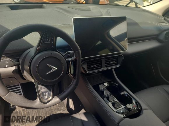 2023 VinFast VF 8 Eco с VIN RLLV1AEB5PH002749, выставлен на аукционе Copart как лот 61365875 с пробегом 5 630 миль миль и Списание • Salvage title. История ставок и продаж доступна на DreamBid. Изображение 9.