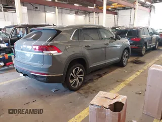 2021 Volkswagen Atlas SEL Premium with VIN 1V2TE2CA8MC207933, listed as a IAAI auction lot 41823640 with 64,425 mi miles and . Bid and sale history available at DreamBid. Image 4.