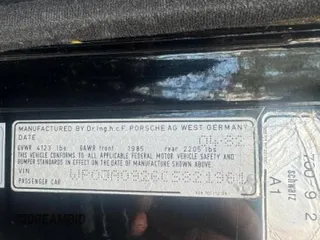 1982 Porsche 928 z VIN WP0JA0926CS821991, wystawiony jako Copart lot #81001264 z przebiegiem 88 476 mil mil oraz Tytuł czysty. Historia ofert i sprzedaży dostępna na DreamBid. Obrazek 10.