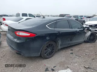 2016 Ford Fusion SE with VIN 3FA6P0H96GR327785, listed as a IAAI auction lot 41744268 with 261,319 mi miles and . Bid and sale history available at carsss.com. Image 4.