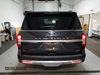 2024 Ford Expedition Max XLT with VIN 1FMJK1J86REA81784, listed as a Copart auction lot 53760615 with 2,233 mi miles and Clean Title. Bid and sale history available at DreamBid. Image 6.