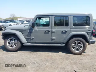 2022 Jeep Wrangler Unlimited Sahara with VIN 1C4HJXEM7NW206585, listed as a IAAI auction lot 42102516 with 10,769 mi miles and . Bid and sale history available at DreamBid. Image 15.