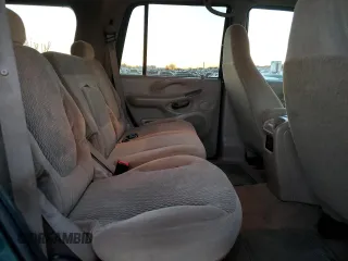 1999 Ford Expedition XLT with VIN 1FMPU18L0XLB96873, listed as a Copart auction lot 84449864 with 161,128 mi miles and Clean title. Bid and sale history available at DreamBid. Image 11.