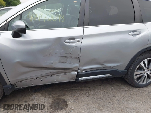 2021 Subaru Ascent Limited z VIN 4S4WMAPD5M3465998, wystawiony jako IAAI lot #42442698 z przebiegiem 64 006 mil mil oraz . Historia ofert i sprzedaży dostępna na DreamBid. Obrazek 17.