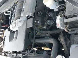 2017 Cadillac Escalade Luxury z VIN 1GYS3BKJ4HR354882, wystawiony jako IAAI lot #41920813 z przebiegiem 122 982 mil mil oraz . Historia ofert i sprzedaży dostępna na DreamBid. Obrazek 19.