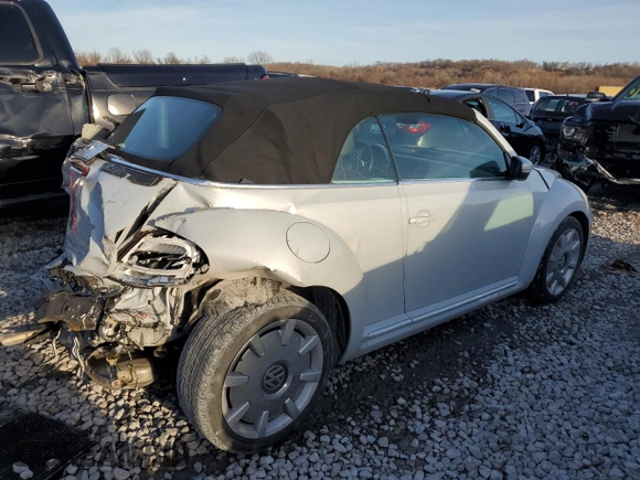 2018 Volkswagen Beetle S with VIN 3VW5DAAT7JM506557, listed as a Copart auction lot 84736194 with 34,930 mi miles and Salvage title. Bid and sale history available at DreamBid. Image 3.
