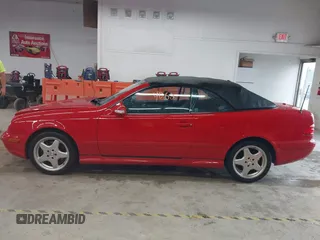 2001 Mercedes-Benz CLK 320/430 z VIN WDBLK70G91T076182, wystawiony jako IAAI lot #42244062 z przebiegiem 77 733 mil mil oraz . Historia ofert i sprzedaży dostępna na DreamBid. Obrazek 13.