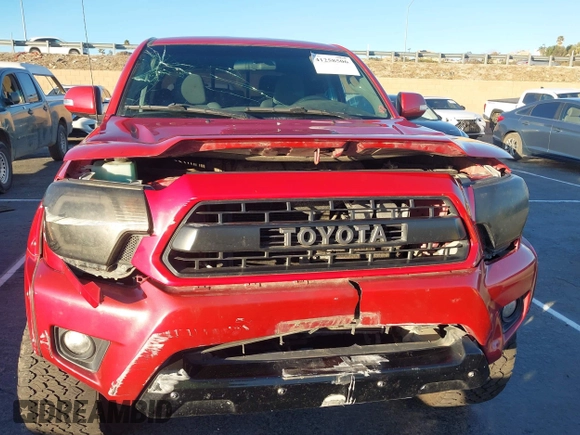2014 Toyota Tacoma PreRunner with VIN 5TFJU4GN4EX060590, listed as a IAAI auction lot 41258506 with 137,939 mi miles. Bid and sale history available at carsss.com. Image 6.