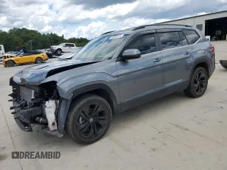 2022 Volkswagen Atlas SE with VIN 1V2WP2CA8NC552405, listed as a Copart auction lot 64034224 with 26,759 mi miles and Clean title. Bid and sale history available at DreamBid. Image 1.