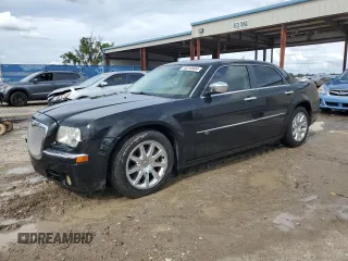 2008 Chrysler 300 C Hemi with VIN 2C3KA63H38H281359, listed as a Copart auction lot 70210504 with 114,796 mi miles and Salvage Title. Bid and sale history available at carsss.com. Image 1.