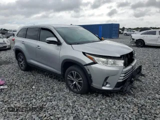 2019 Toyota Highlander LE z VIN 5TDZZRFH0KS361419, wystawiony jako Copart lot #58842235 z przebiegiem 98 295 mil mil oraz Szkoda całkowita • Salvage title. Historia ofert i sprzedaży dostępna na DreamBid. Obrazek 4.