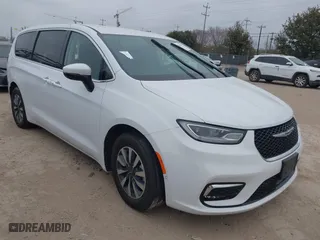 2023 Chrysler Pacifica Hybrid Touring L with VIN 2C4RC1L7XPR588776, listed as a IAAI auction lot 41344136 with 47,165 mi miles. Bid and sale history available at carsss.com. Image 1.